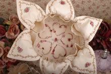 Last inn bildet i Galleri-visningsprogrammet, Hearts & roses - mønster